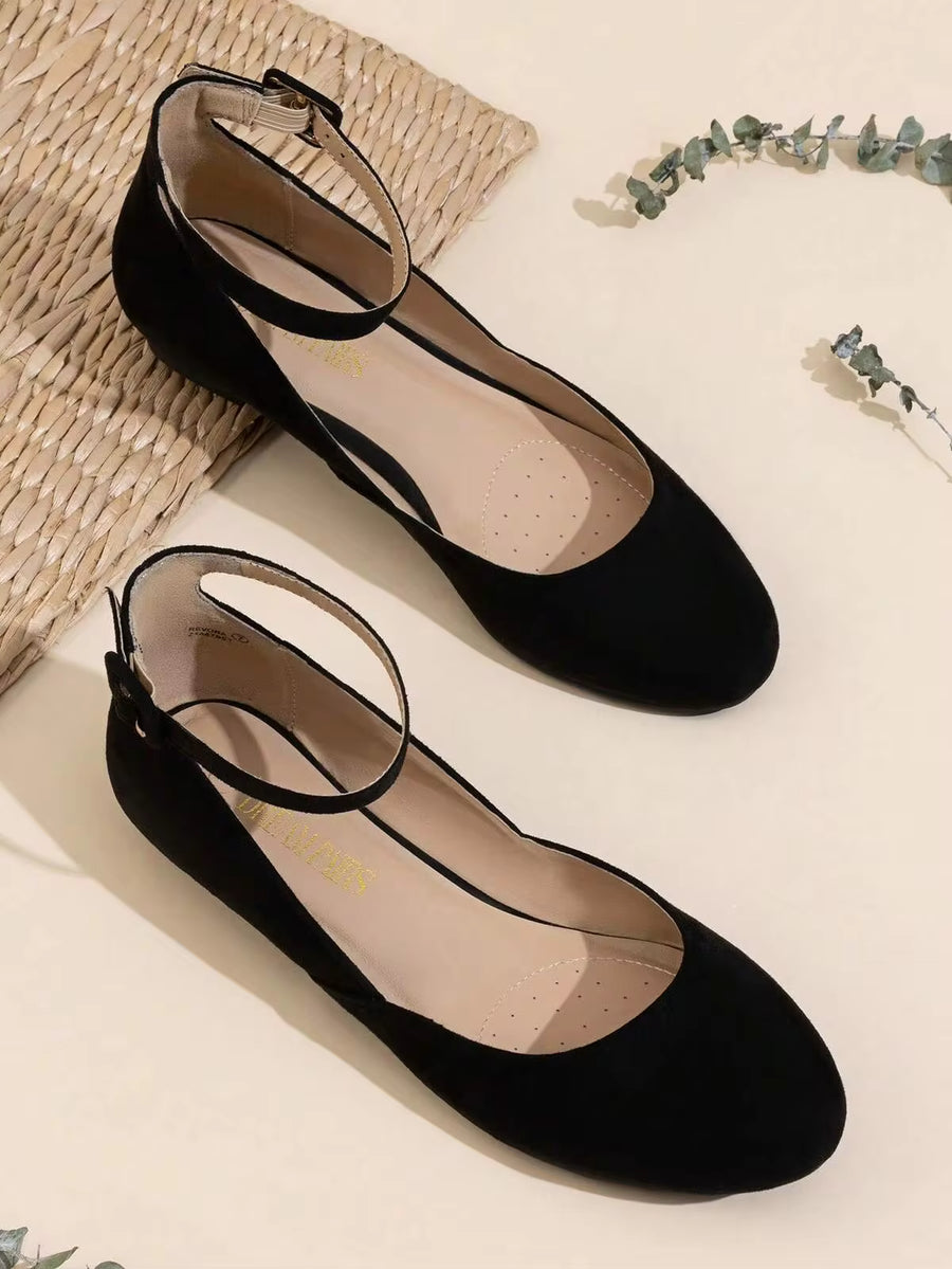 Women's Flats Round Toe V-Shaped Mouth Comfort Daily Casual Commut Low Wedge Ankle Strap Adjustable Buckle Flats Shoes For Valentine's Day